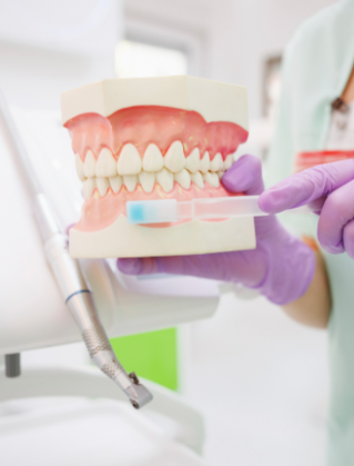 洗牙、拔牙、整牙该选诊所还是医院？不同需求的最佳选择