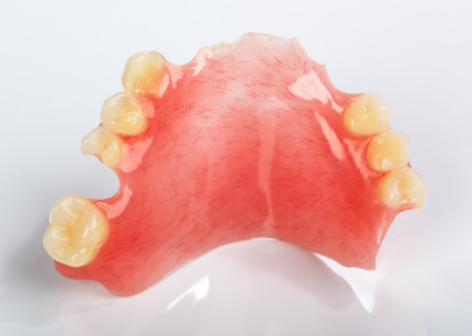 活动假牙清洁与护理全攻略：日常维护必知方法
