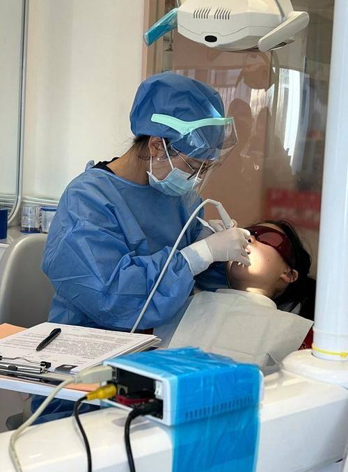 开启洗牙之旅，拥抱健康口腔