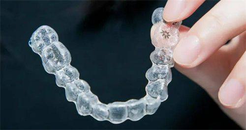 常见的牙齿矫正类型