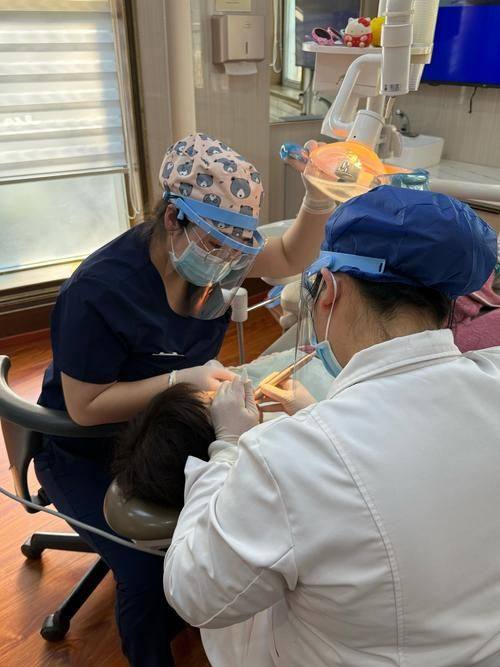 种植治疗：缺失牙的理想选择