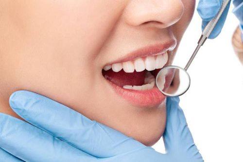 全瓷冠修复:纠正牙齿排列