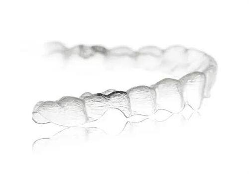 牙齿矫正后保持器要戴多久？告诉你正确时间！