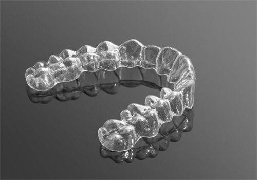 儿童和青少年矫正牙齿的优势